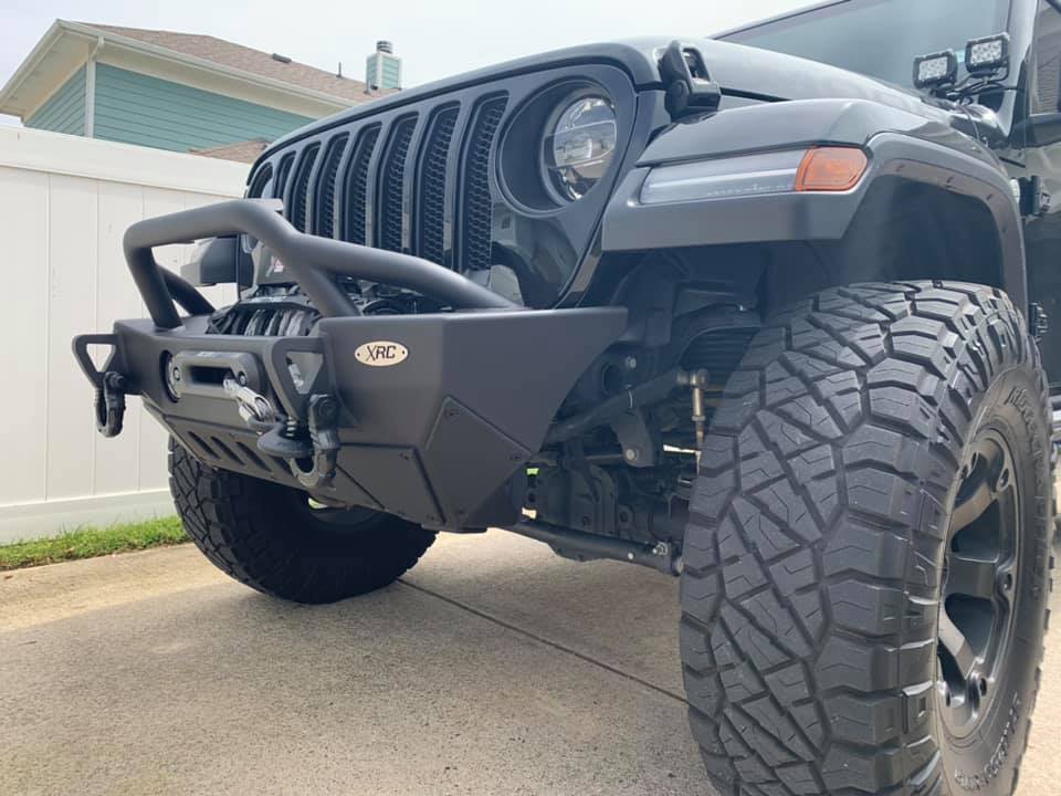 Jeep Wrangler JL Smittybilt XRC Gen2 Front Bumper Jeep - New Bumper and winch