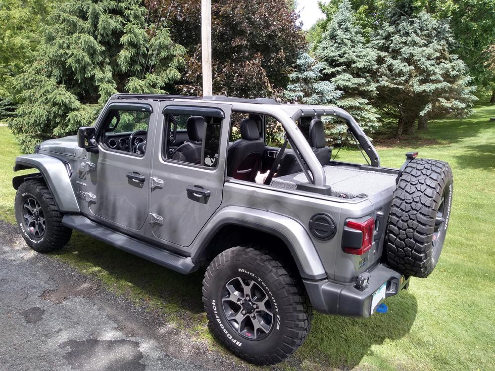 Jeep Wrangler JL Soft-Top v Hardtop enclosure (4) resize 