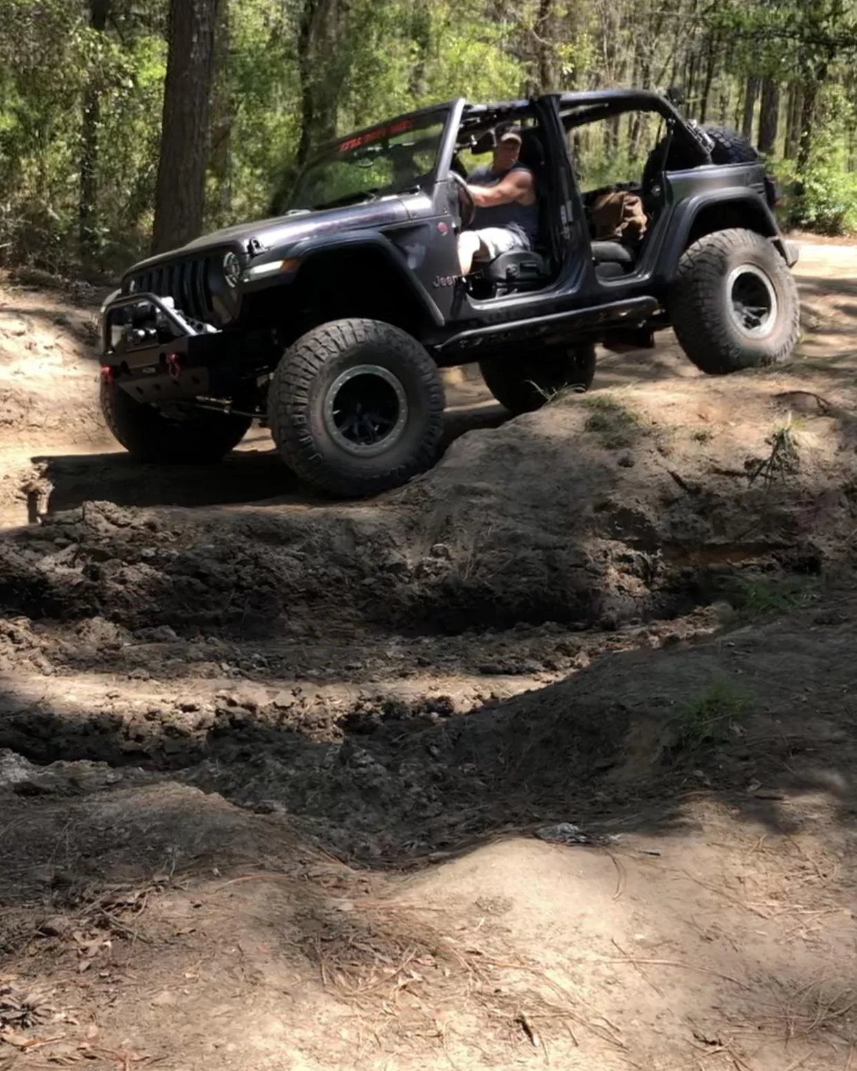 Jeep Wrangler JL Florida Roll Call! 09AF0238-7850-4AB1-993E-F8854E31CB33