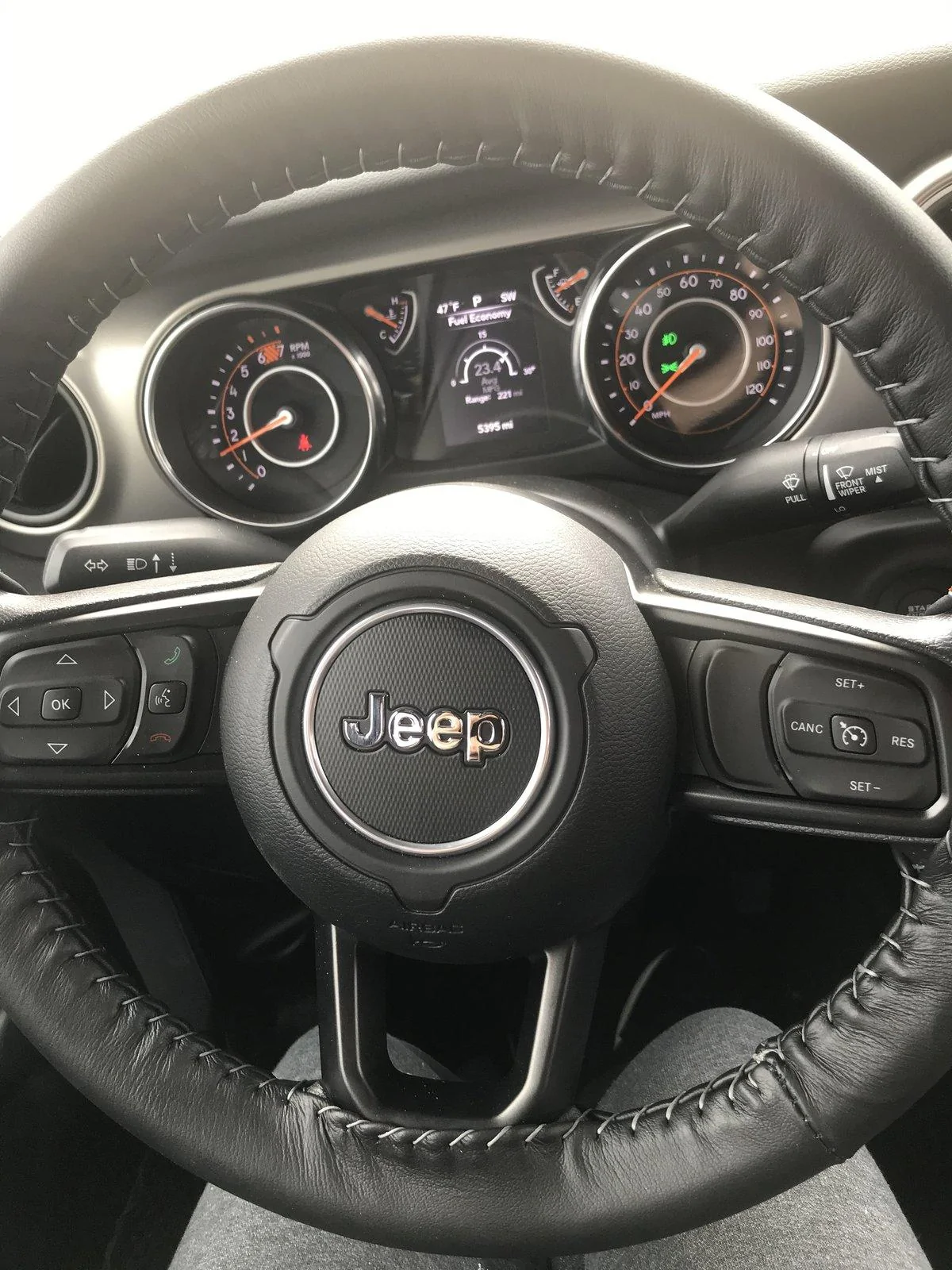 Jeep Wrangler JL Steering wheel cover - recommendations? 0815FC18-C29D-4BD3-B828-0957903FDD00