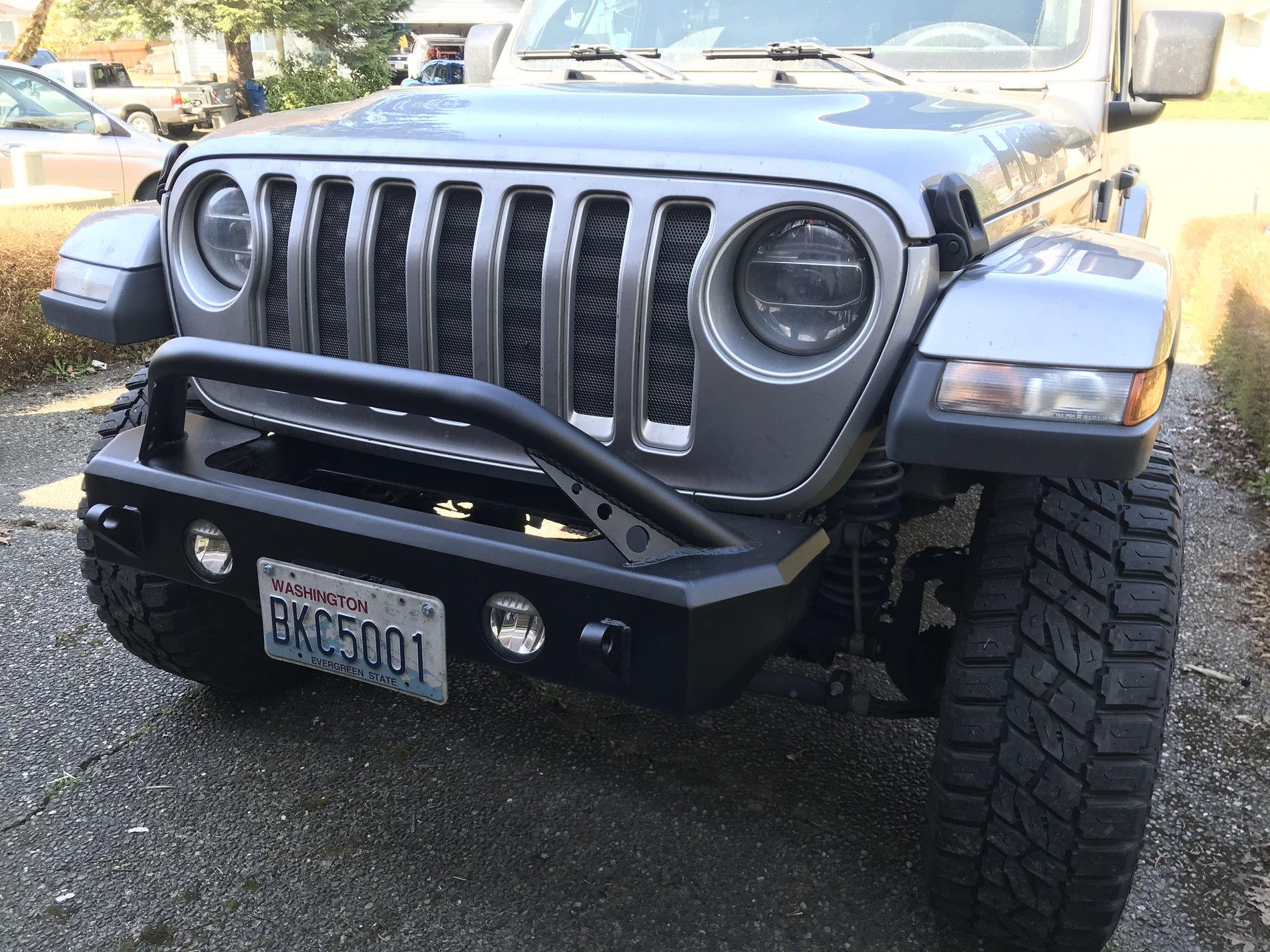 Jeep Wrangler JL Stubby Bumper. Let's see them. 391FB68C-3D4B-4D35-AA9F-307BAE018481
