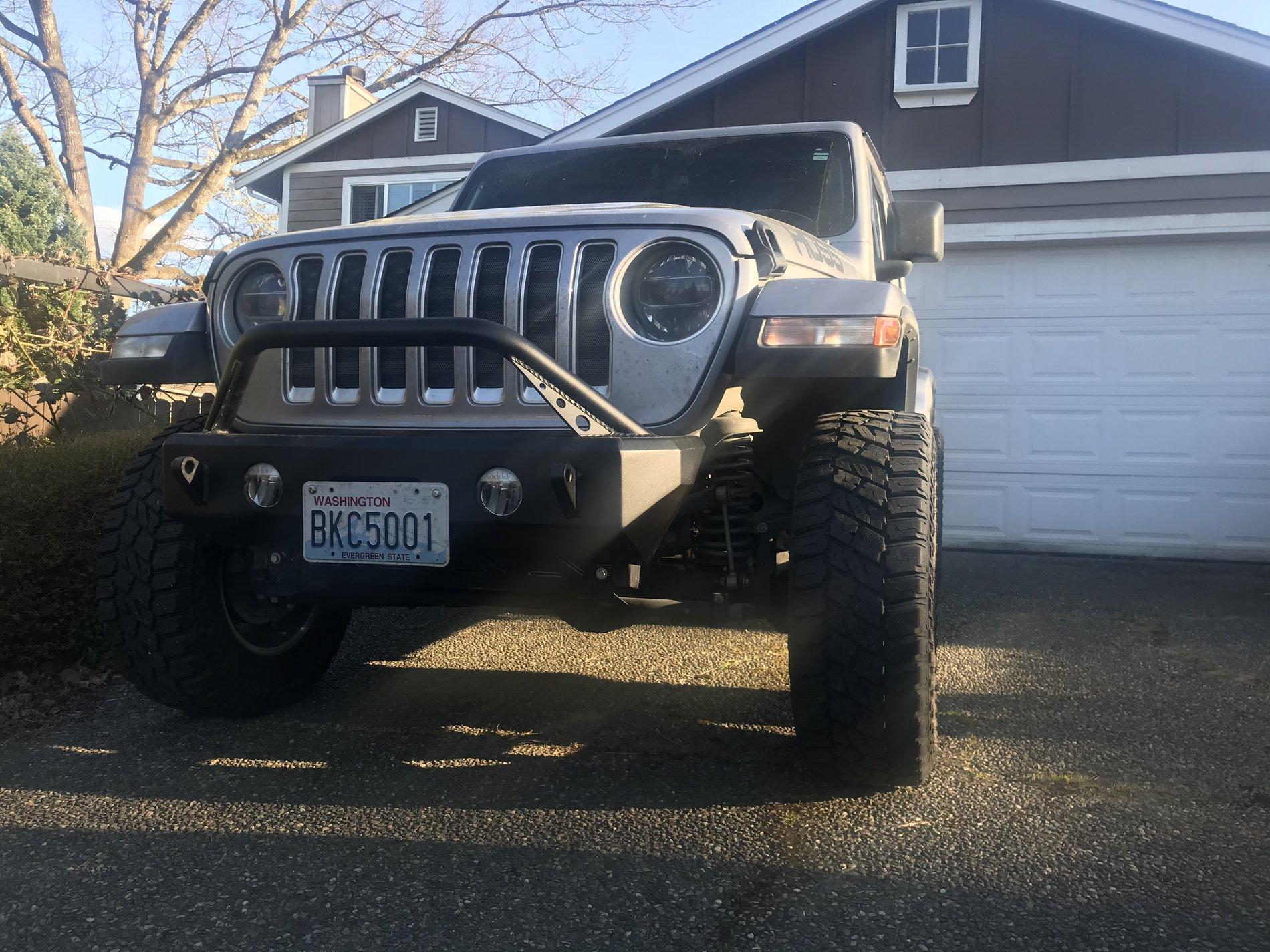 Jeep Wrangler JL Stubby Bumper. Let's see them. 5BBC8166-0D01-4D72-9395-F5AE34075E98