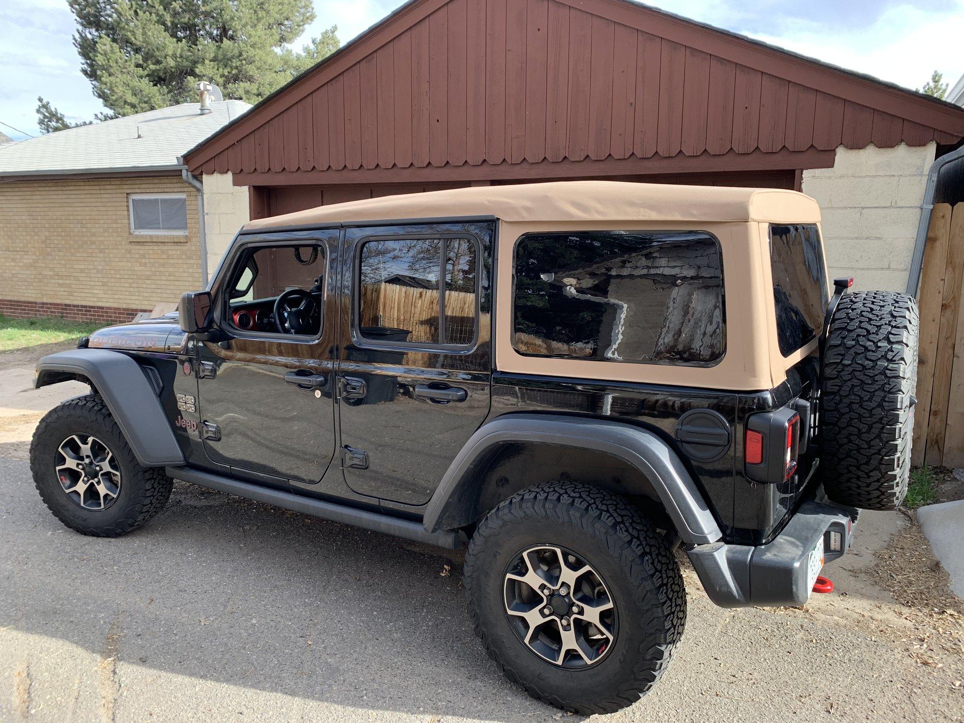Jeep Wrangler JL Soft Top Color 1EA2225C-631E-4F9A-96A0-E7759CA75C20