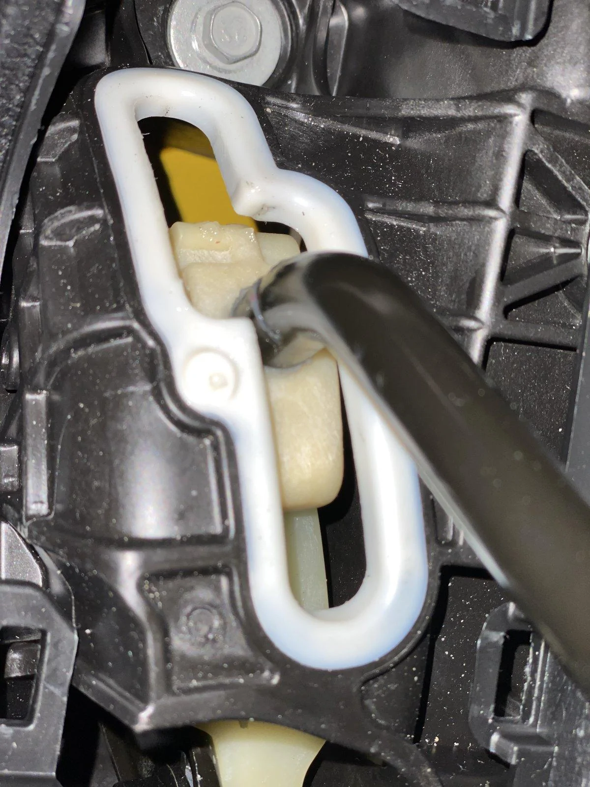 Jeep Wrangler JL Transfer Case cable adjustment 20200416_001617972_iOS