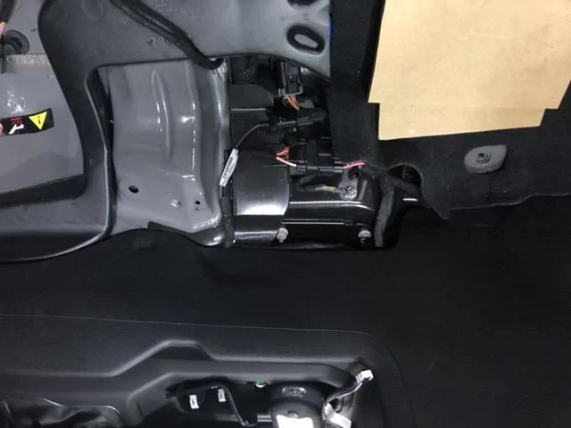 Jeep Wrangler JL Adding an Aftermarket Amp(s) F2AE50A3-7ABB-4681-A22E-C5F867F84435