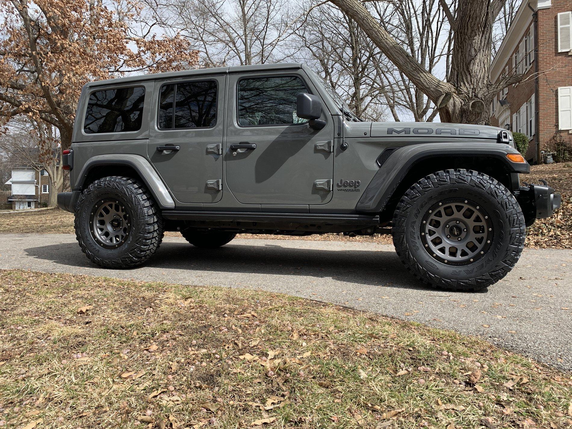 Jeep Wrangler JL Show off your sting gray 6831B2B1-C686-4AC7-8866-571EE66D6382