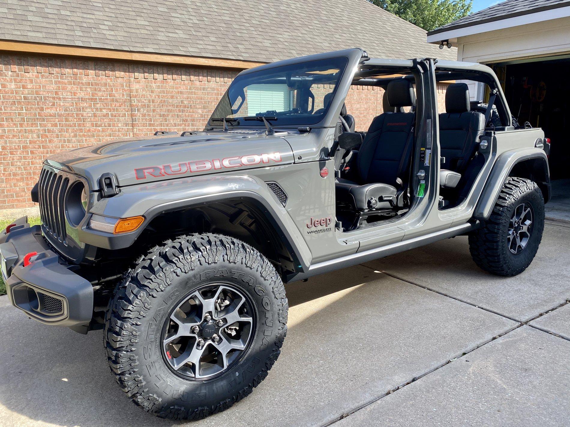 Jeep Wrangler JL Razors Crest - JLUR, Sting-Gray 6B59C02A-34A0-4705-87AA-78E00AB560F6