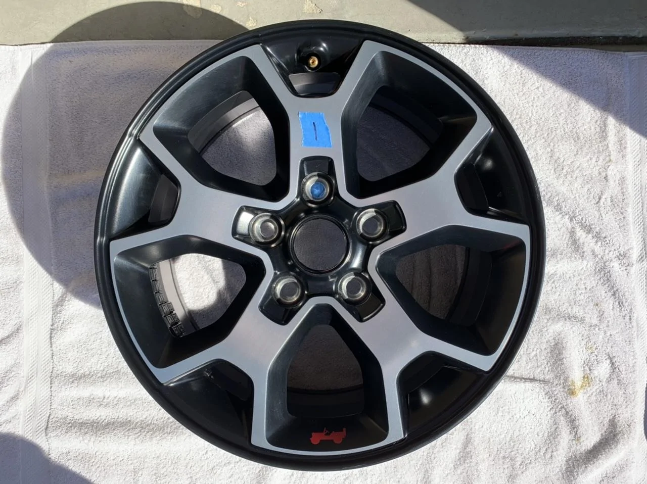Jeep Wrangler JL Rubicon Take-off Wheels 23209AD6-1B10-4F06-B2AD-DD8BDF28A8DC