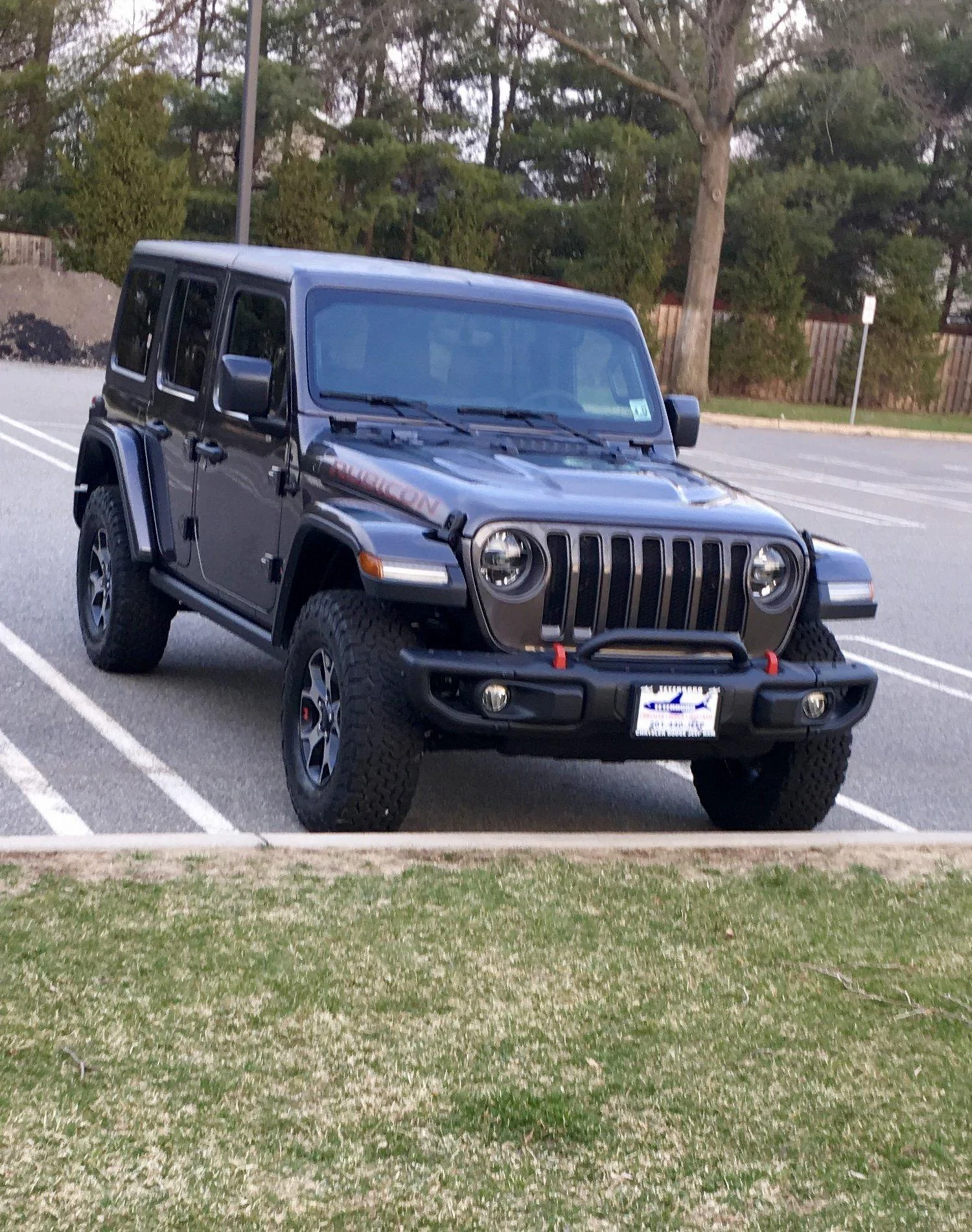 Jeep Wrangler JL GRANITE CRYSTAL METALLIC Wrangler JL Club B9FEEFD7-887F-40EF-951A-C1B2F87CDEBD