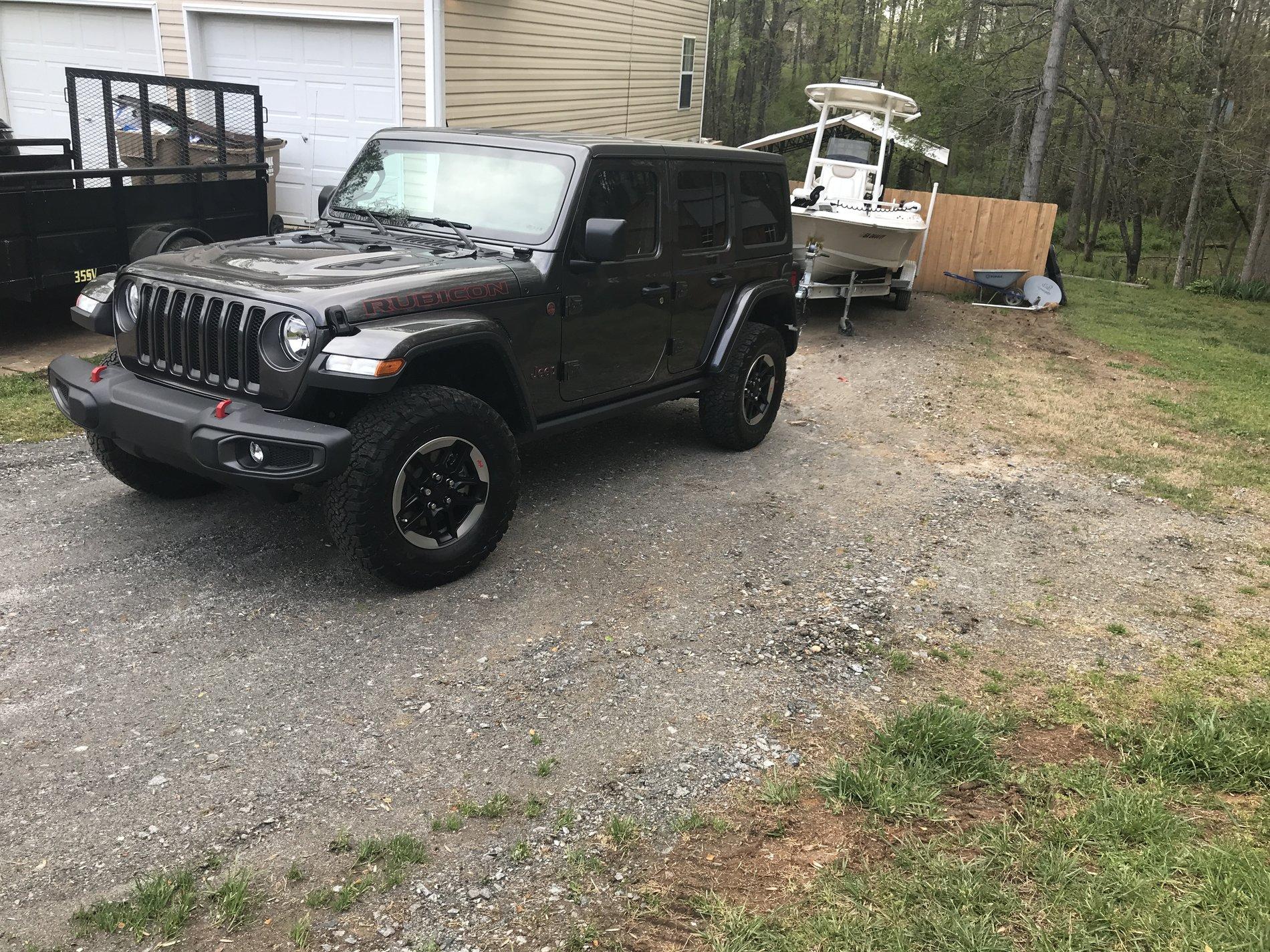 Jeep Wrangler JL GRANITE CRYSTAL METALLIC Wrangler JL Club B913AC3A-9359-4CFB-9145-C0167A321AC3