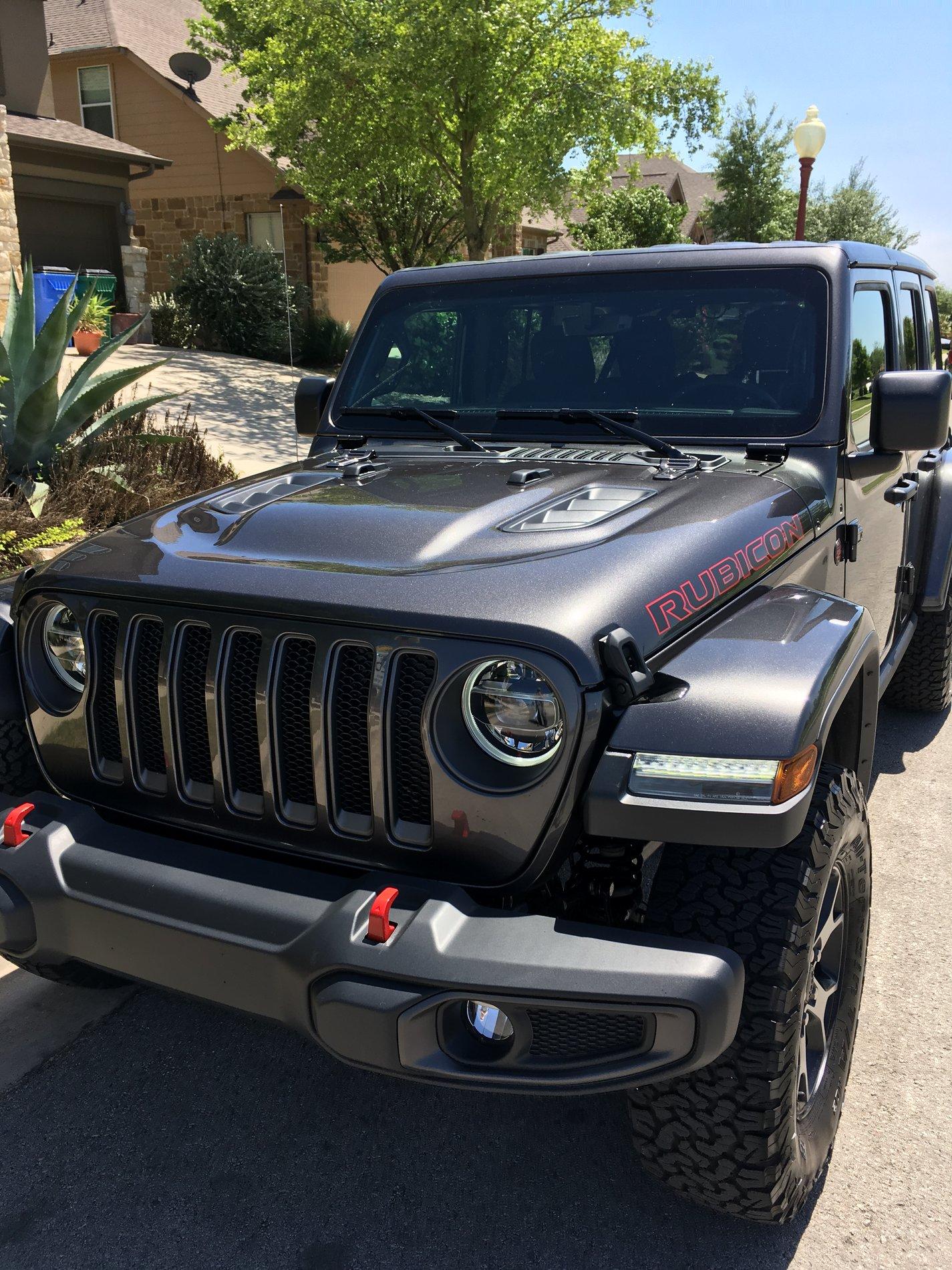 Jeep Wrangler JL GRANITE CRYSTAL METALLIC Wrangler JL Club 5A37CC9E-659B-48AE-876A-1EA446AECCD4