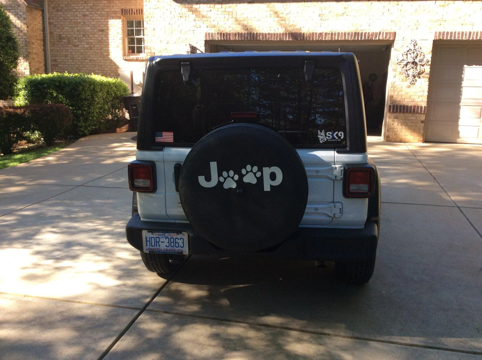 Jeep Wrangler JL Lets see your tire covers! FE2E0E4C-FF2C-4DEC-AD20-5B98A0FCCF92