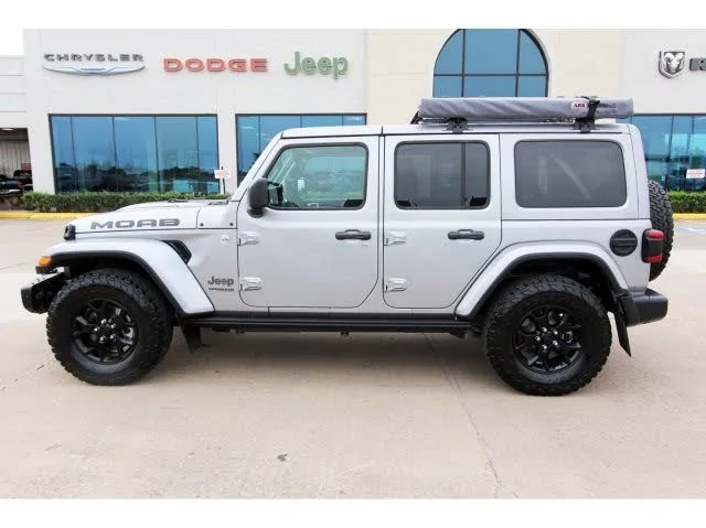 Jeep Wrangler JL Garvin Half Rack 258EC99E-7C25-442F-B59F-B3E60A5A7A73