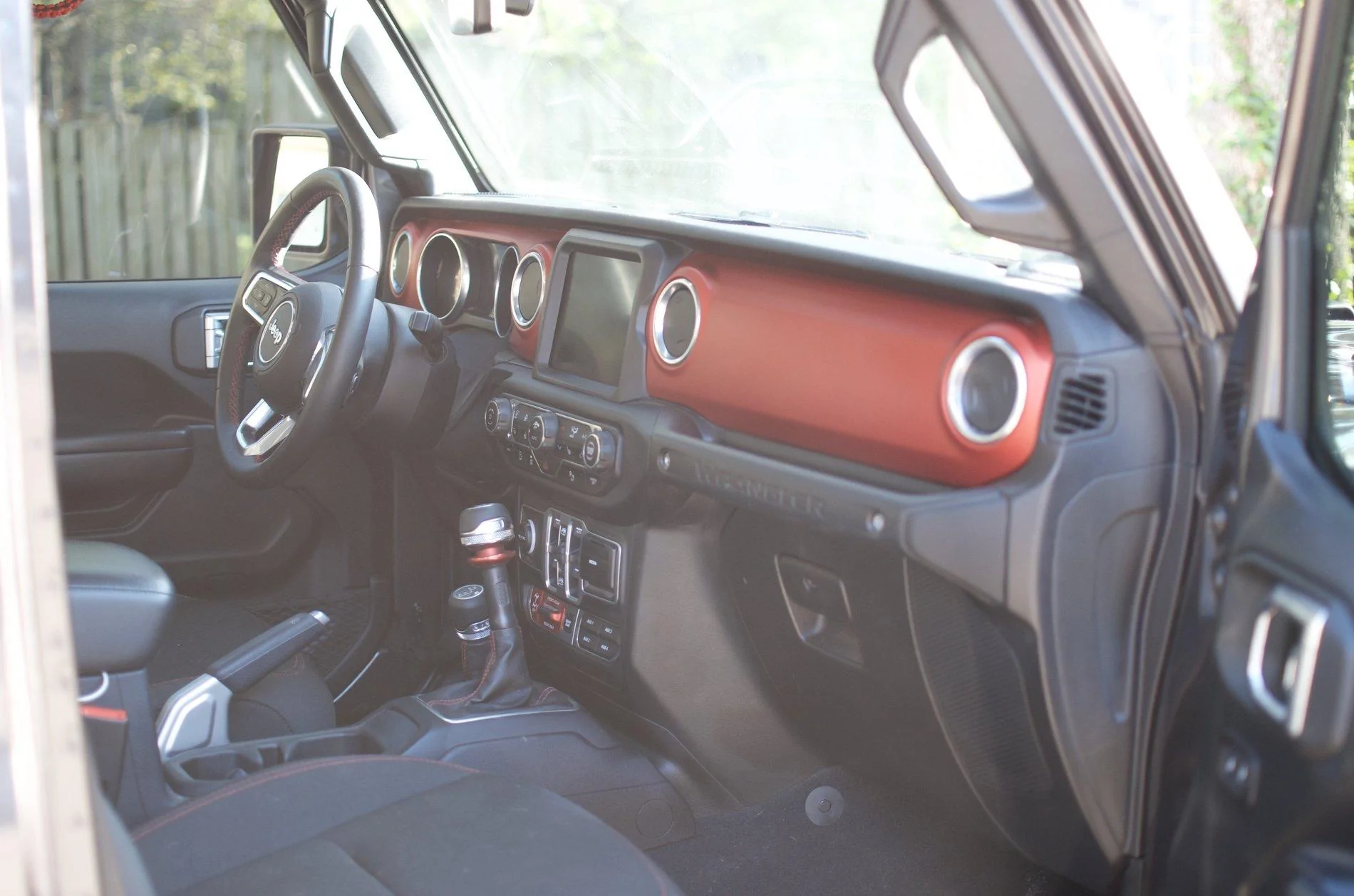 Jeep Wrangler JL FS:  2018 JLU Rubicon (6MT) 899A0CF9-FD1C-47E4-B3F1-3F79DDC69F17_1_100_o