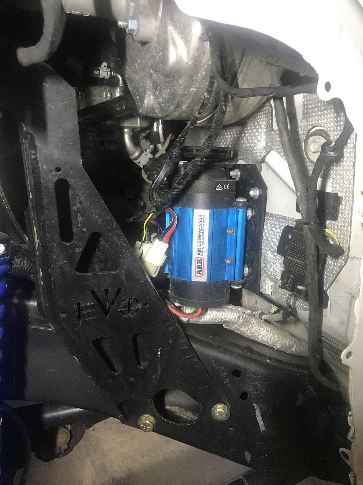 Jeep Wrangler JL ARB Compressor and Mount $250 AE6FD286-68D3-4F46-9CE8-DA21D317243B