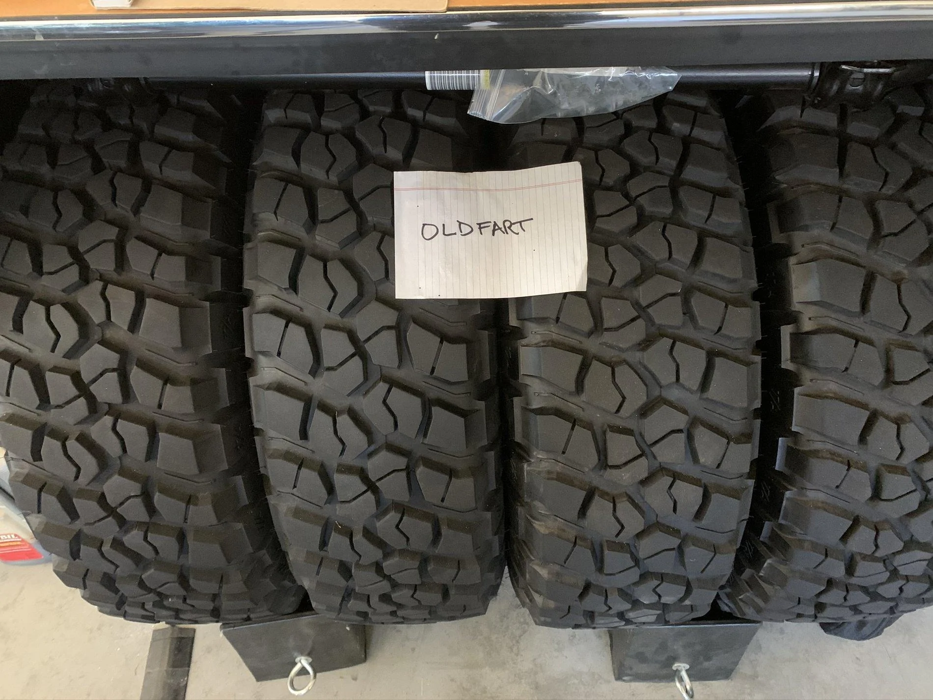 Jeep Wrangler JL Black MOAB wheels with 255/75 r17 KM2 8D8ABC4B-C9C2-4E0A-B952-3E1711D48483