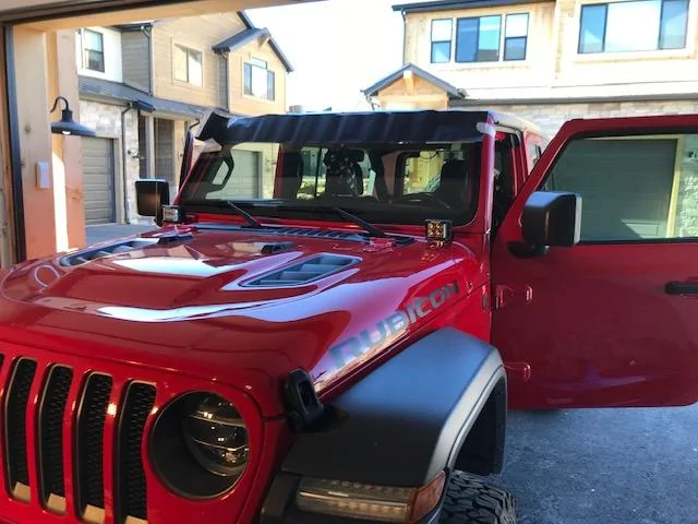 Jeep Wrangler JL Front window (brow) tint IMG_0526