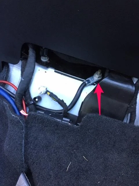 Jeep Wrangler JL Adding an Aftermarket Amp(s) IMG_0859
