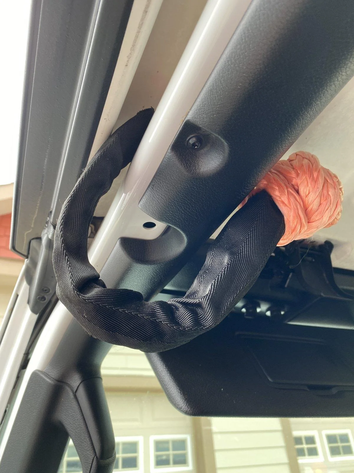 Jeep Wrangler JL Soft Shackle overhead grab handles! 409FB720-B601-421E-8ED3-66F73B84EE37