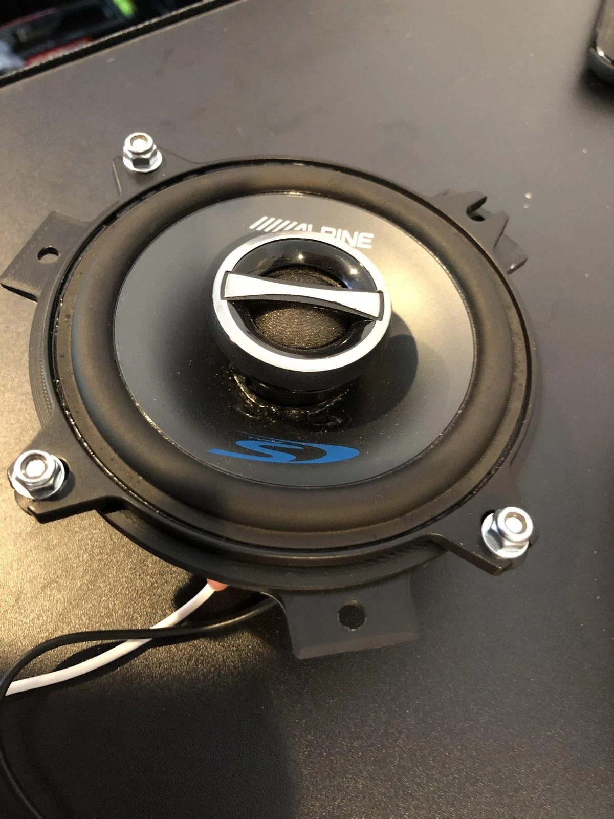 Jeep Wrangler JL Adding an Aftermarket Amp(s) 303BC154-E3A8-4F67-8502-1515D41DEF5E