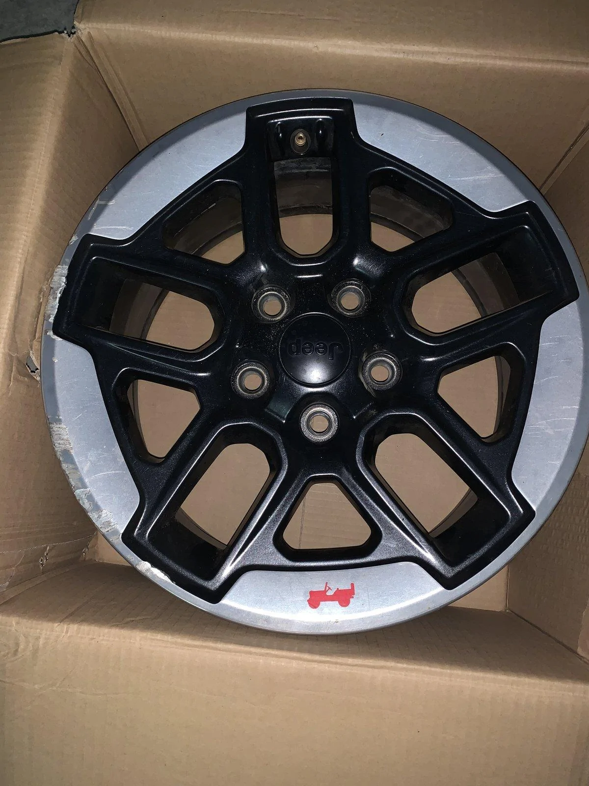 Jeep Wrangler JL Rubicon upgraded wheels 350 F2870BFE-89CC-4CE5-BA48-C4D2797CB2BF