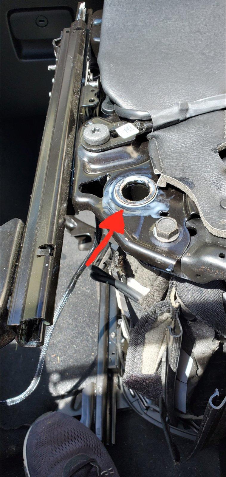 Jeep Wrangler JL Drivers seat popping Screenshot_20200501-114728_Gallery