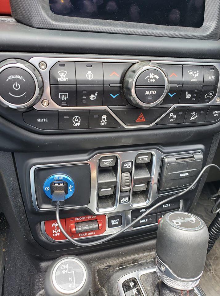 Jeep Wrangler JL DIY: Add USB Port into Upper Dash Tray 905577897984_o.jpg?_nc_cat=102&_nc_sid=ca434c&_nc_ohc=JeL7CzDK610AX-hUq4v&_nc_ht=scontent-iad3-1