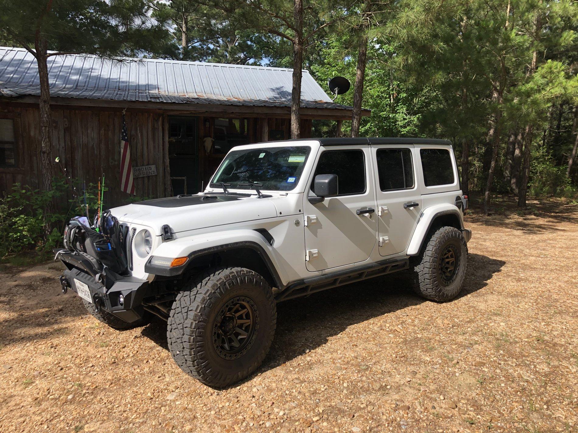 Jeep Wrangler JL Body Color Hard Top Question ECAD5587-CDE2-45E0-8433-7CF7688EEAC6