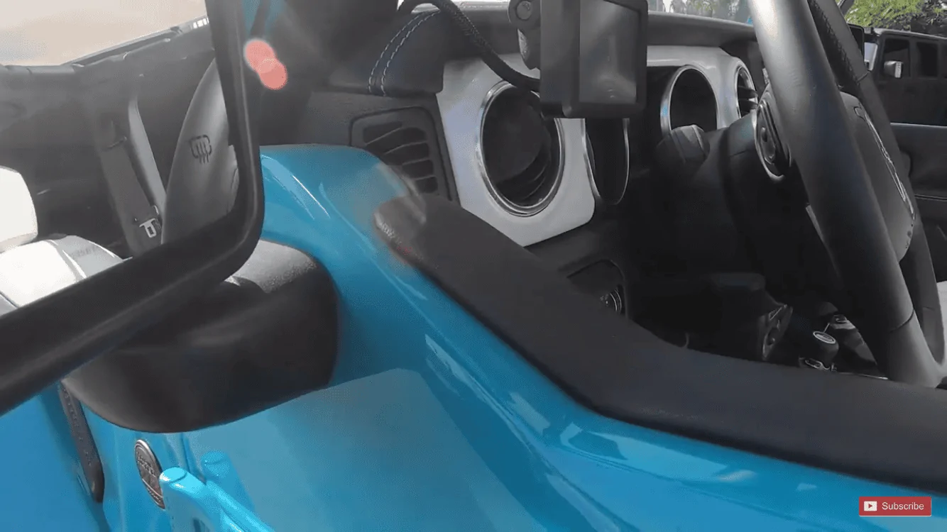 Jeep Wrangler JL Half door mod 376D8BA9-DEA4-4ECF-9F5E-61F93D067C27