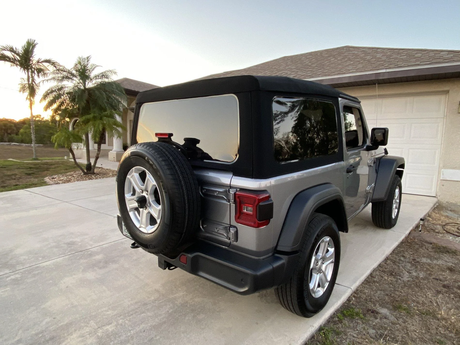 Jeep Wrangler JL New Jeeper! D6BBF445-9D11-4403-A54E-F457B5397406