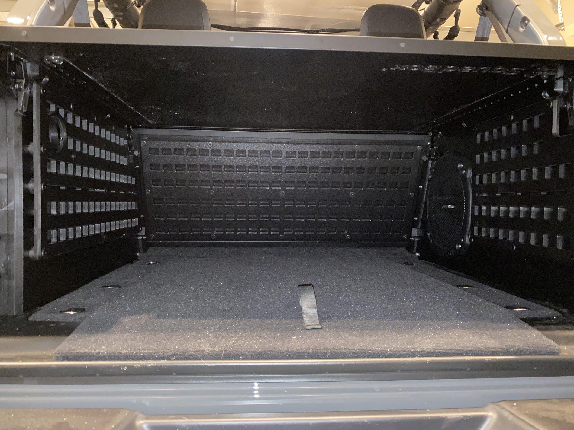 Jeep Wrangler JL Rear storage option for JLU 2A114ED6-1C8E-4989-A504-9413AD433EDE