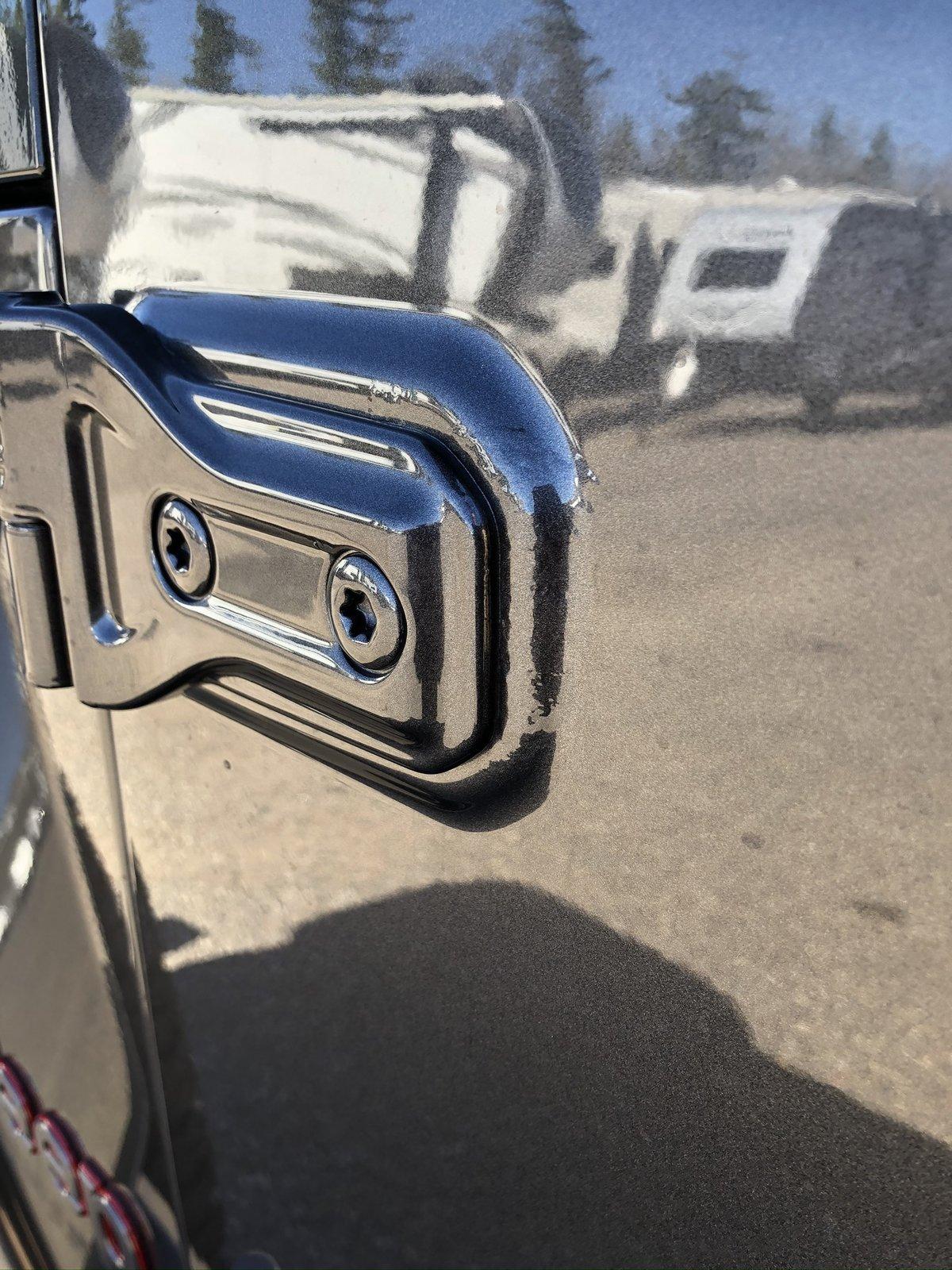 Jeep Wrangler JL Bubbles in Paint at Door Hinges 01f97301d4598a8a62cb3a09678ccada2a17c72903