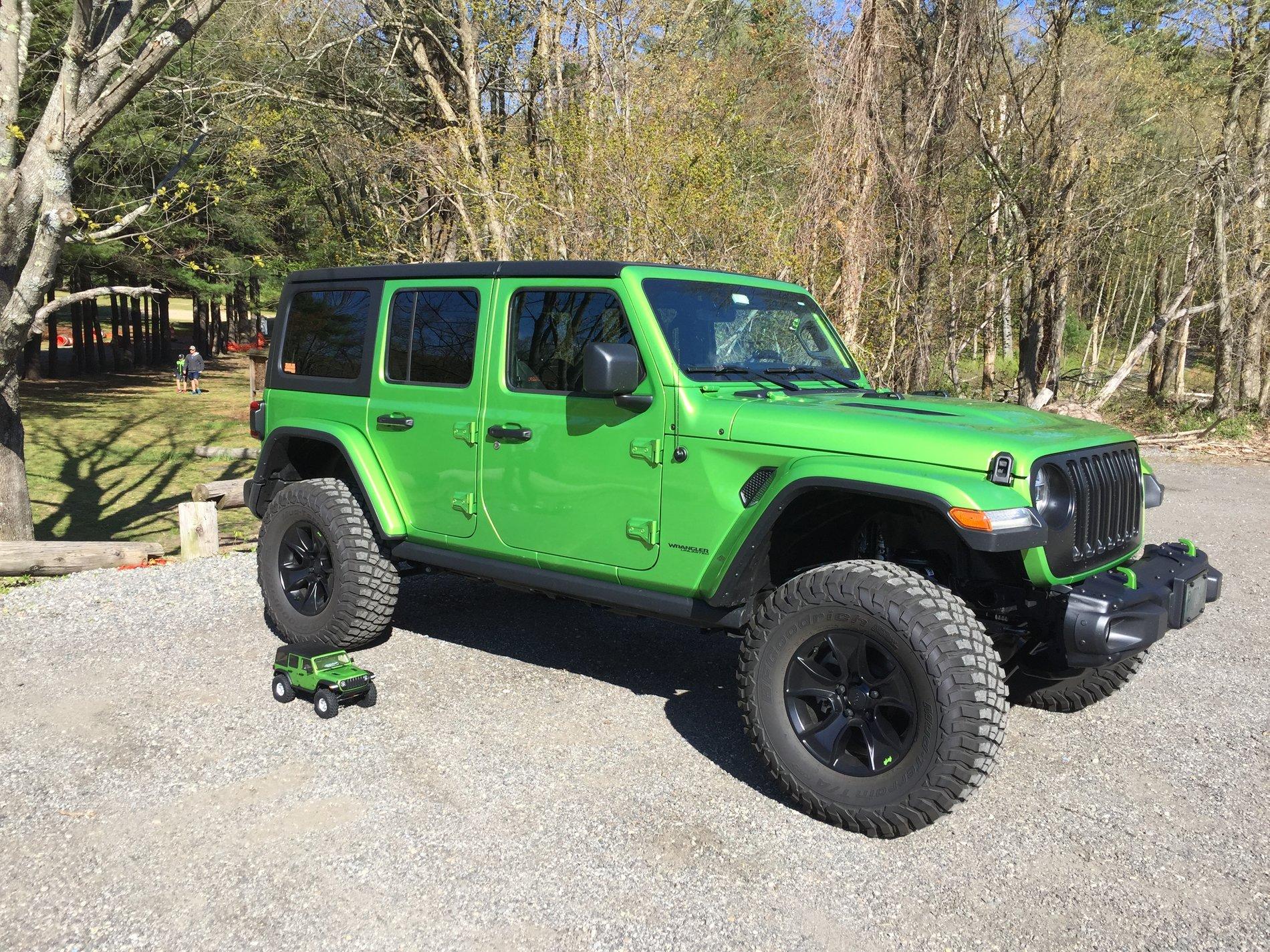 Jeep Wrangler JL JLU RC Car Clear Body 89CD2DE6-B724-4B86-BFF4-E114B513D650