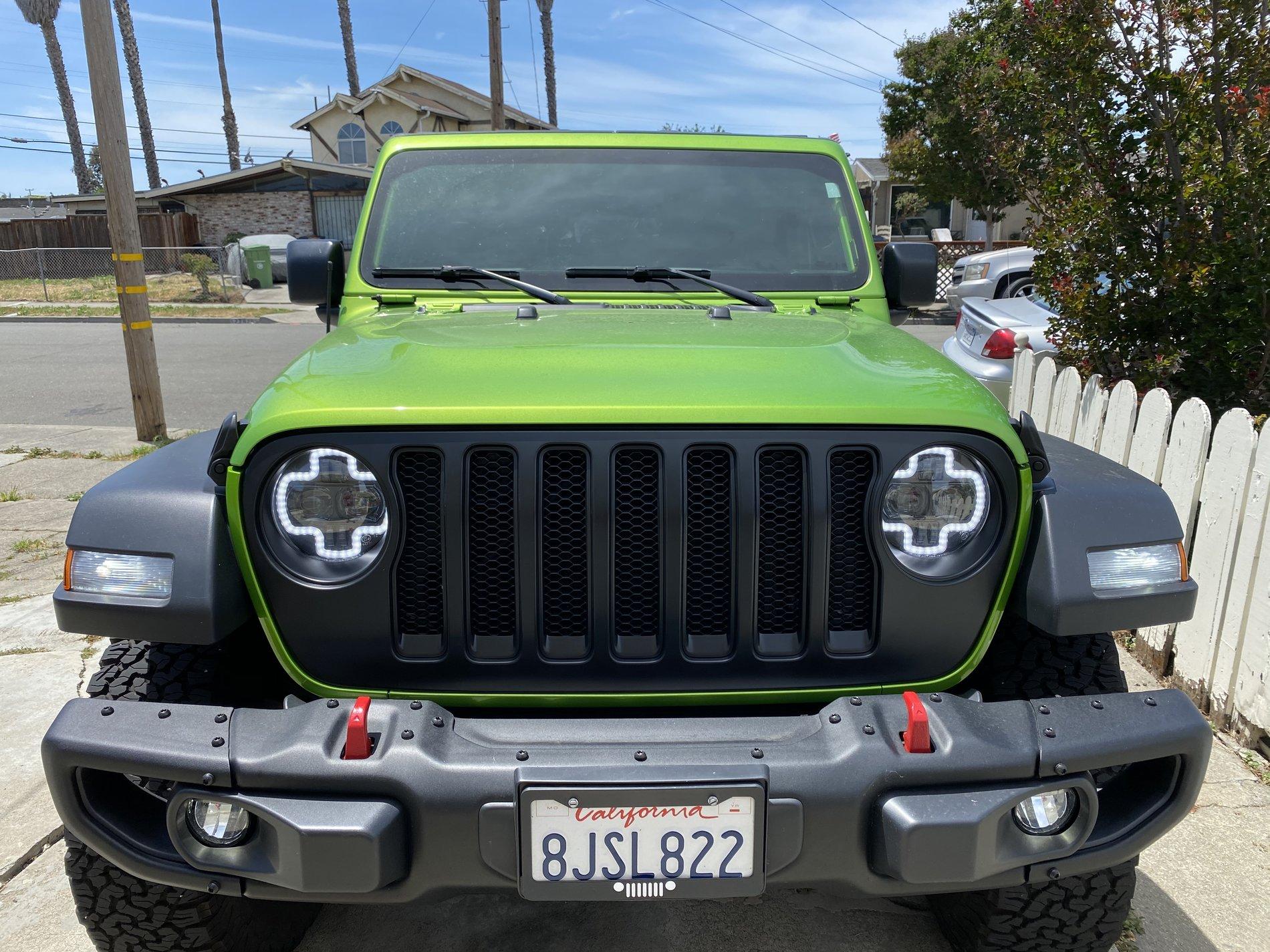 Jeep Wrangler JL Mopar Satin Black Grill C7C0DD5A-CF07-4F0F-9BD3-834E0BEBFE55