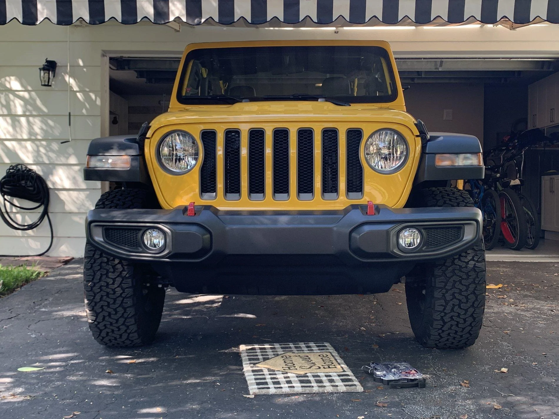 Jeep Wrangler JL Removing the front lower Airdam 80452779-25EE-4F41-BF97-9F96A80086C7