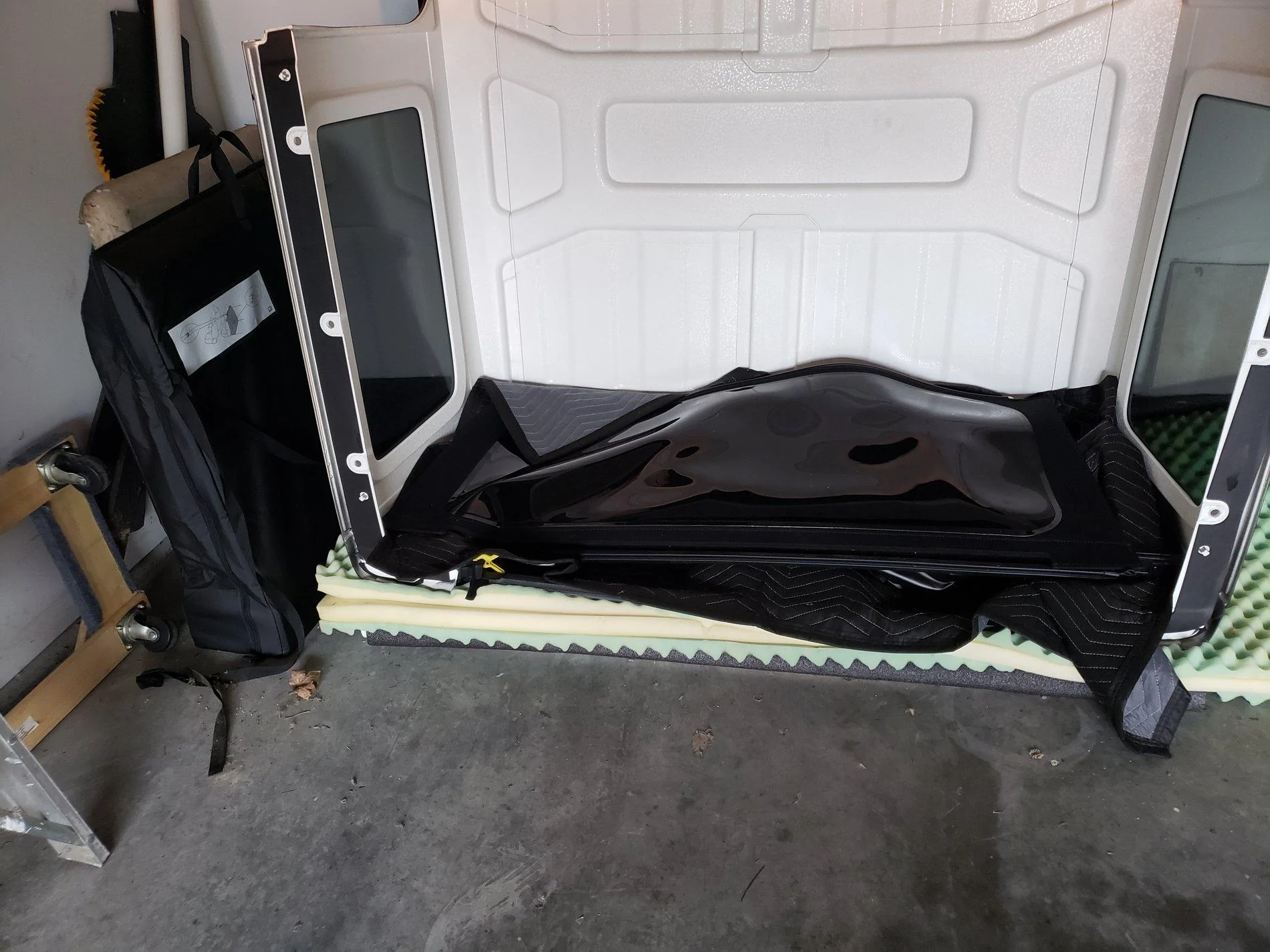 Jeep Wrangler JL Hardtop storage against wall 20200519_195437