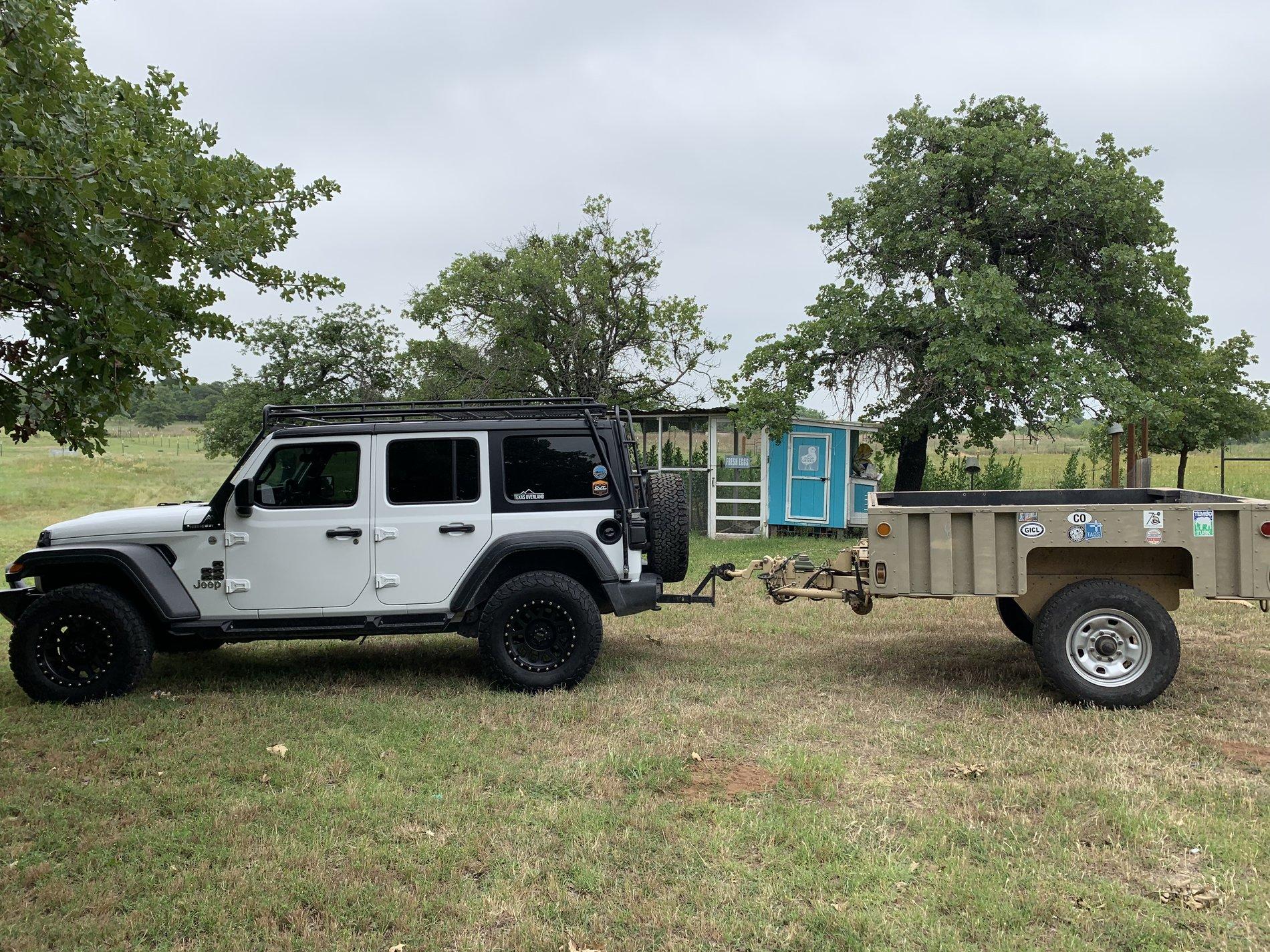 Jeep Wrangler JL M1101 trailer -Texas 55C2874B-8246-42DC-BFE3-81EA674FB7B6