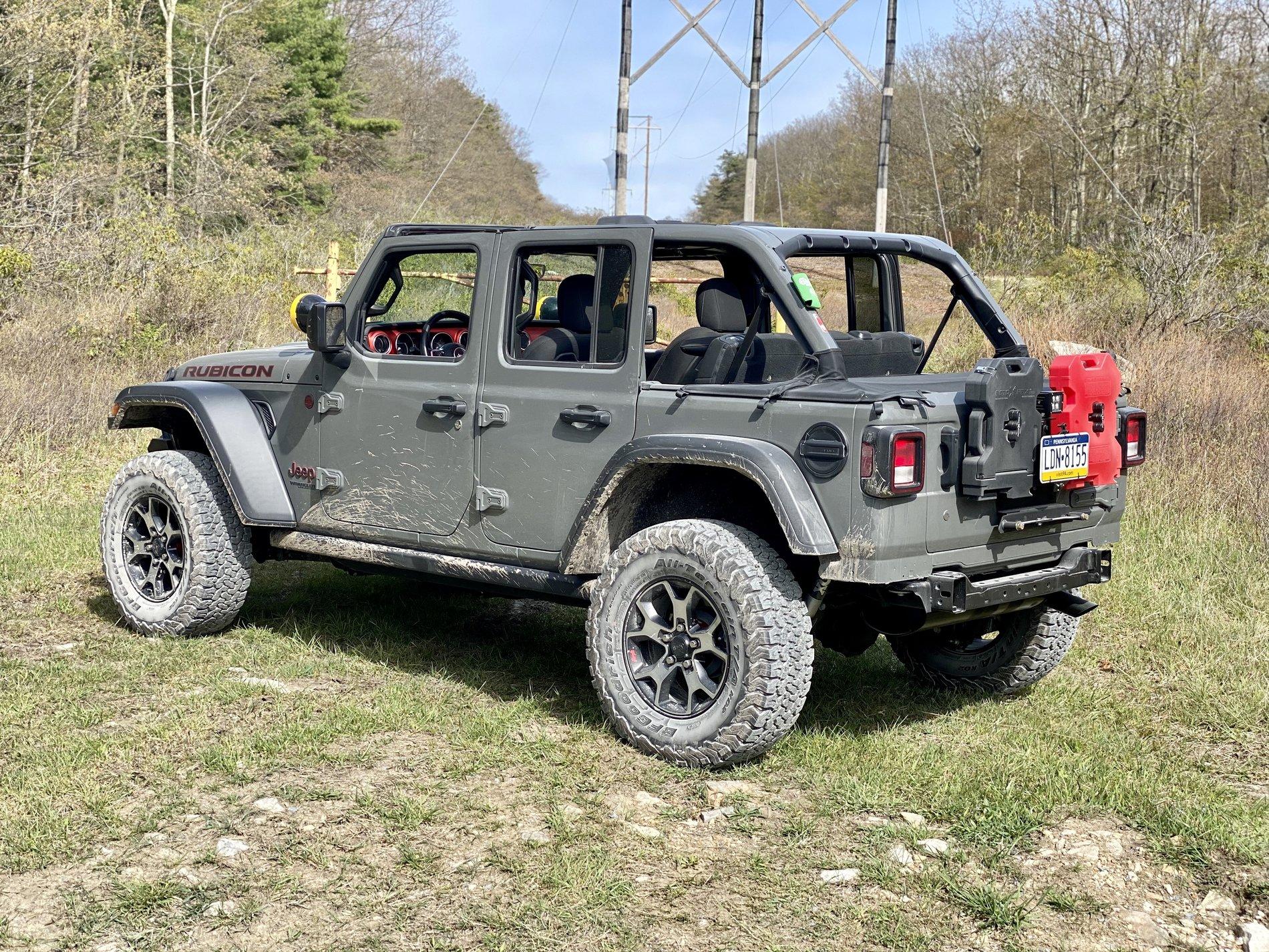 Jeep Wrangler JL All rotopax mount options 41F59AD3-2AB6-40A1-B084-9B4EDE83A4E1