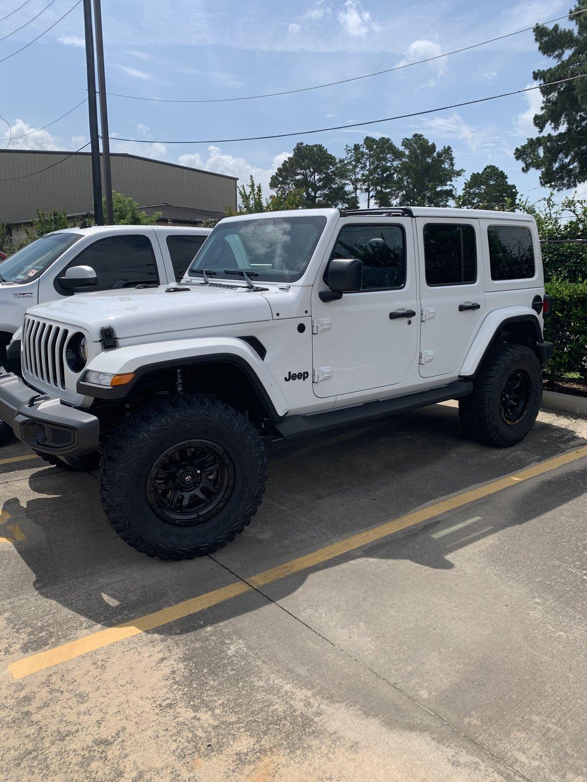 Jeep Wrangler JL Possible Tire Issue DC8AA8D2-177D-498C-B839-37F8996AC7F5
