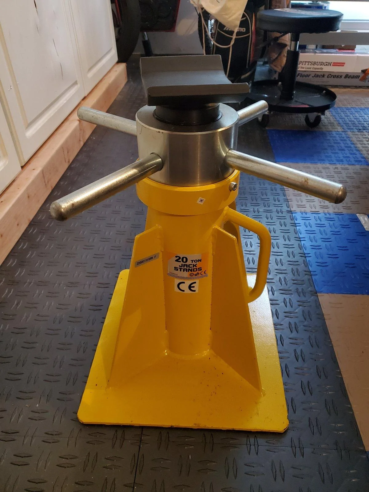 Jeep Wrangler JL Harbor Freight Jackstand recall! 20200522_112750
