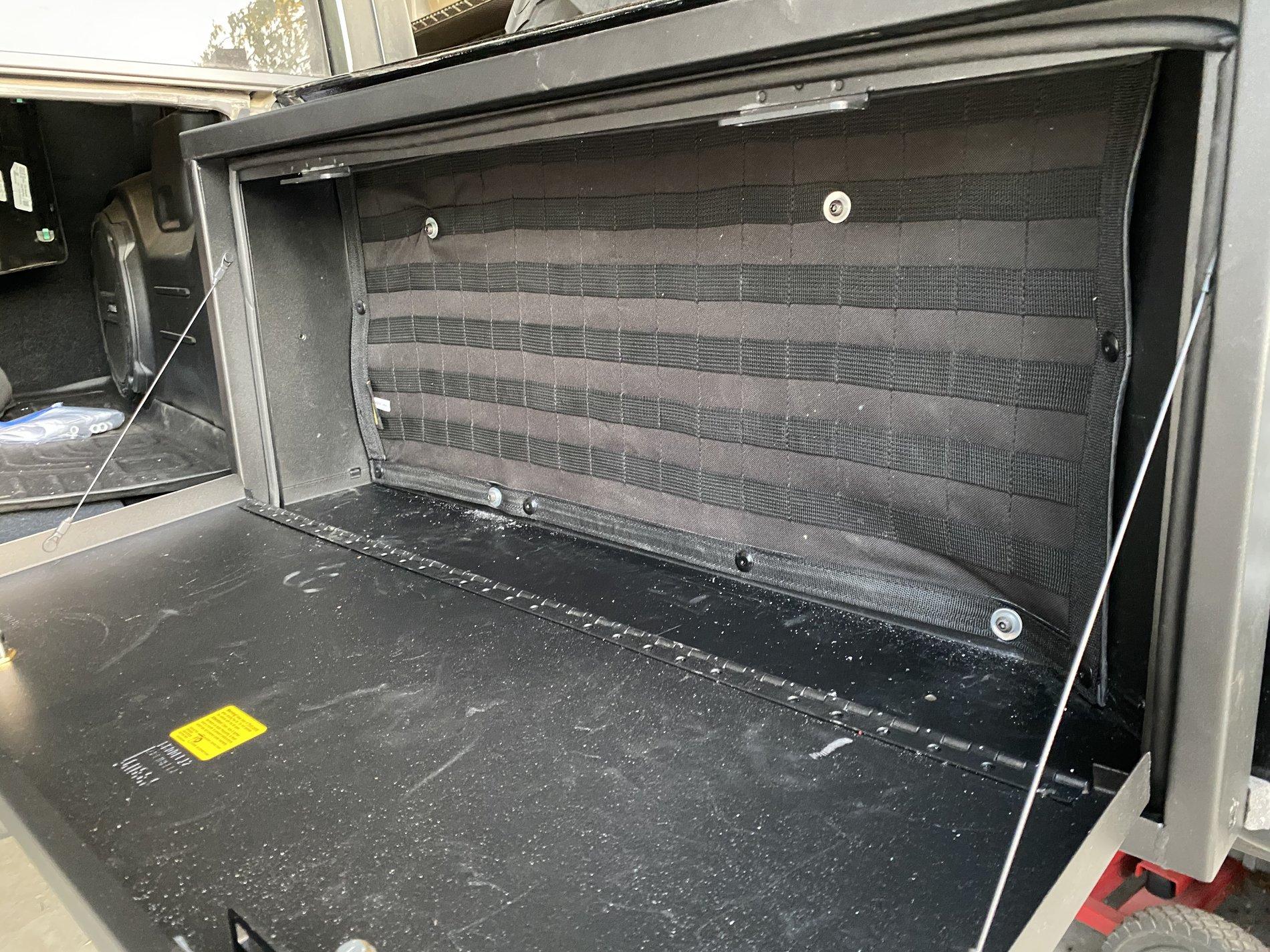 Jeep Wrangler JL Tuffy tailgate lockbox anyone installed on yet? D3522C7A-7595-493F-8946-F872DF17C99E