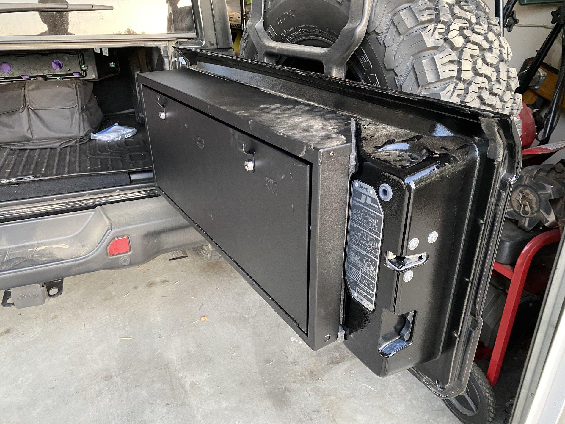 Jeep Wrangler JL Tuffy tailgate lockbox anyone installed on yet? 4A56F3E9-64EF-4E63-B24C-D18F53469C57