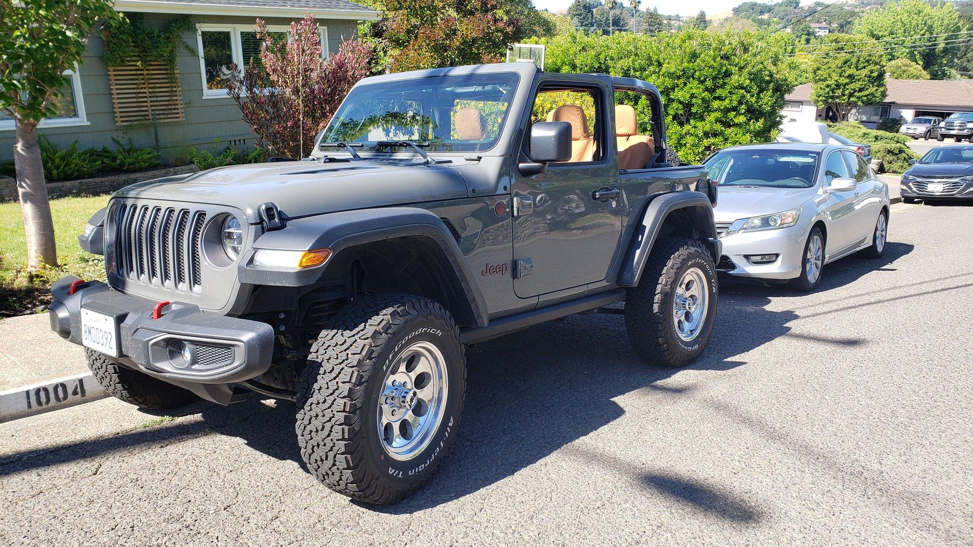 Jeep Wrangler JL Pic request: Stock Rubicon w/ offset wheels 20200525_100443