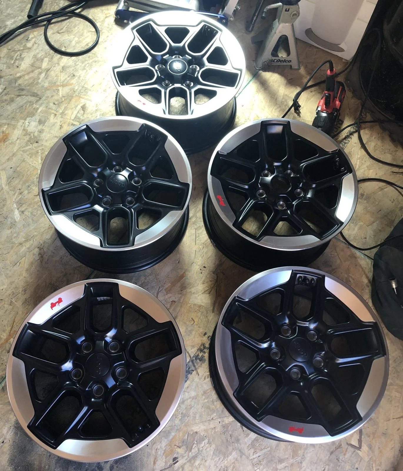 Jeep Wrangler JL 2020 JLUR upgraded wheels 81F86F09-3A21-42D0-9529-AA248B6B746B
