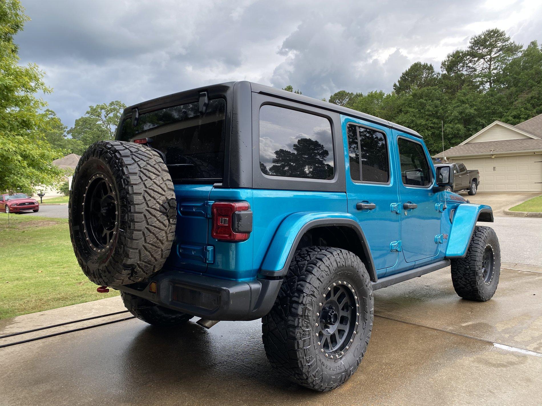 Jeep Wrangler JL WTB tires/wheels 7BA50BC6-19BC-40E3-9FE9-2F7C0DA27C34