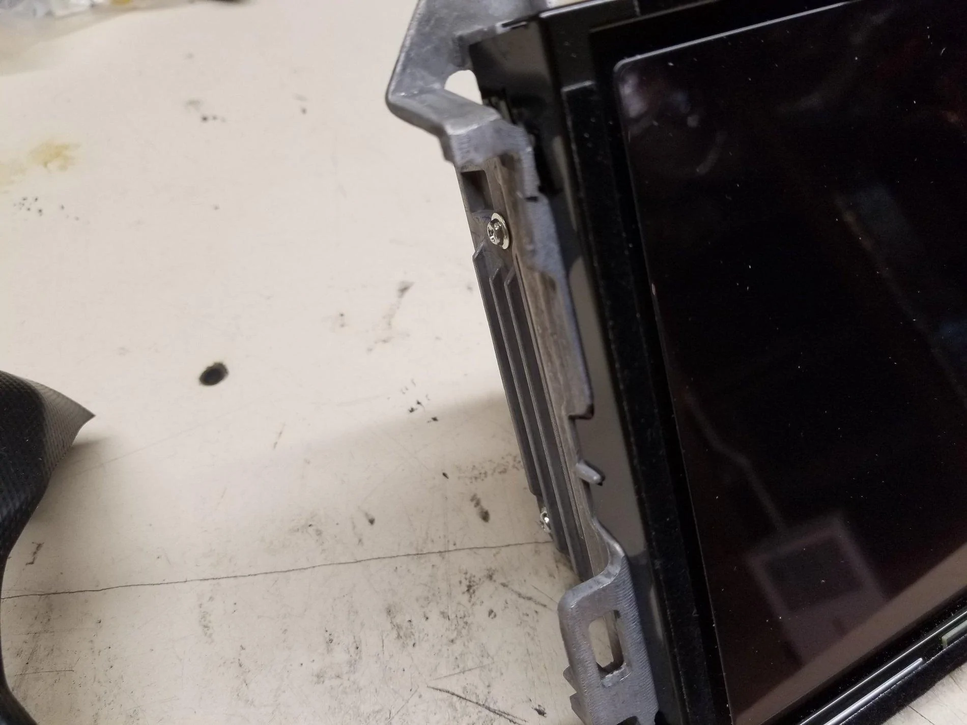 Jeep Wrangler JL 8.4 uconnect nav with bezel & antennas 20200528_185557_copy_2016x1512