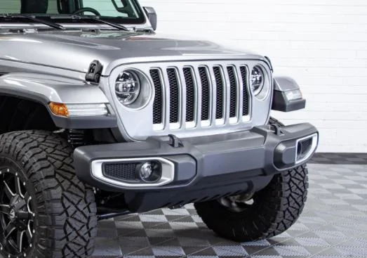Jeep Wrangler JL Replacing billet silver grille inserts with black 9511E289-CB97-45DD-9ABF-A25085031C4C