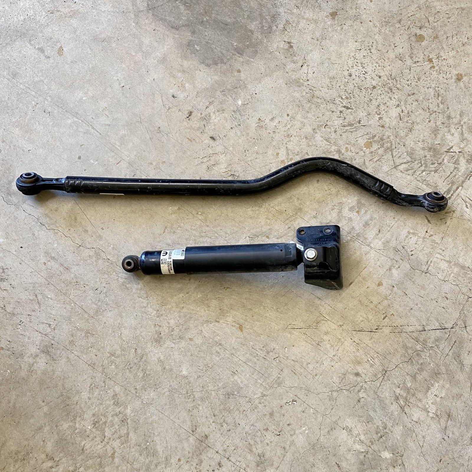 Jeep Wrangler JL Rubicon Track Bar and Steering Stabilizer IMG_1548