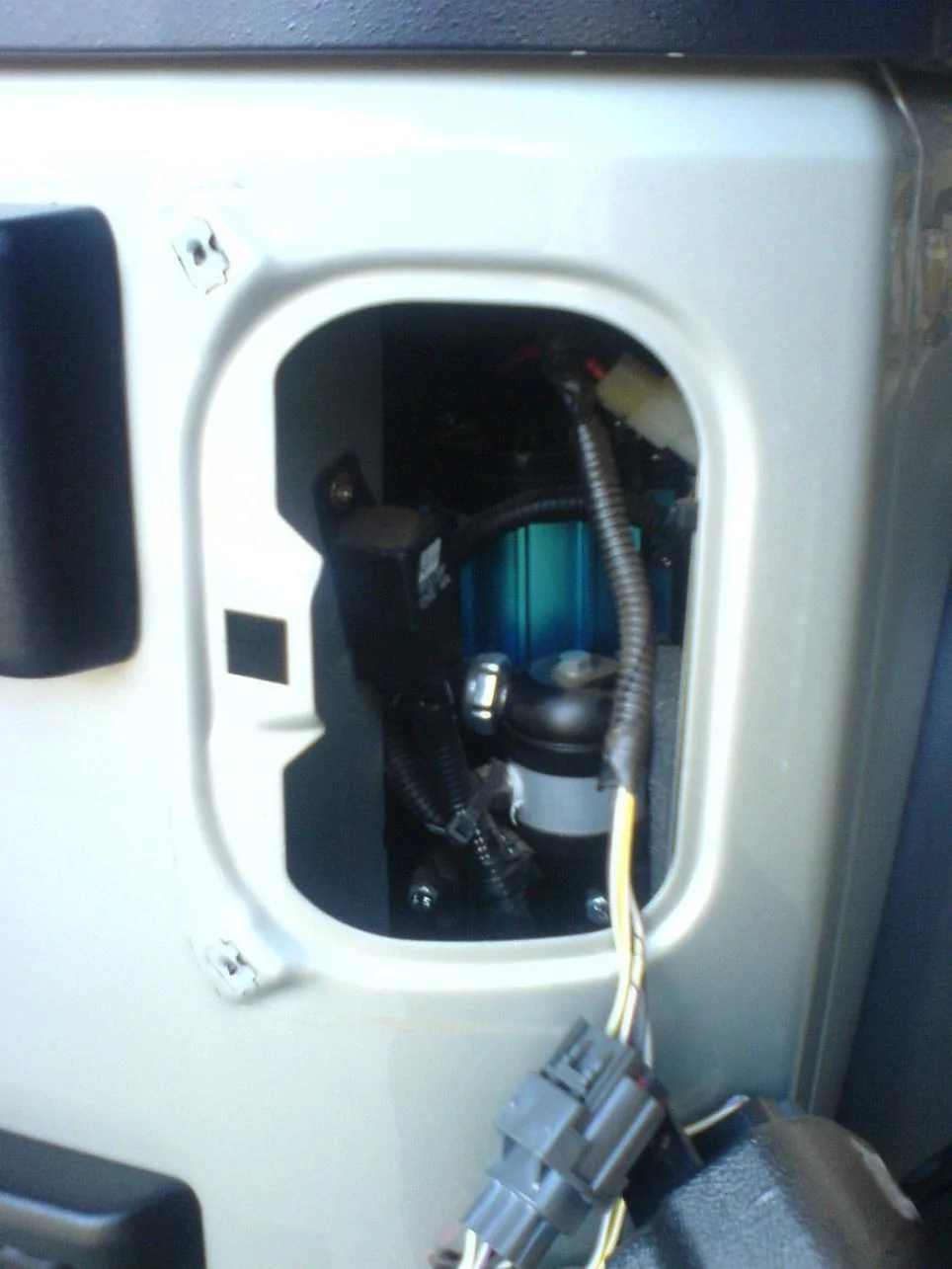Jeep Wrangler JL Arb single compressor mounting options.. DSC00605