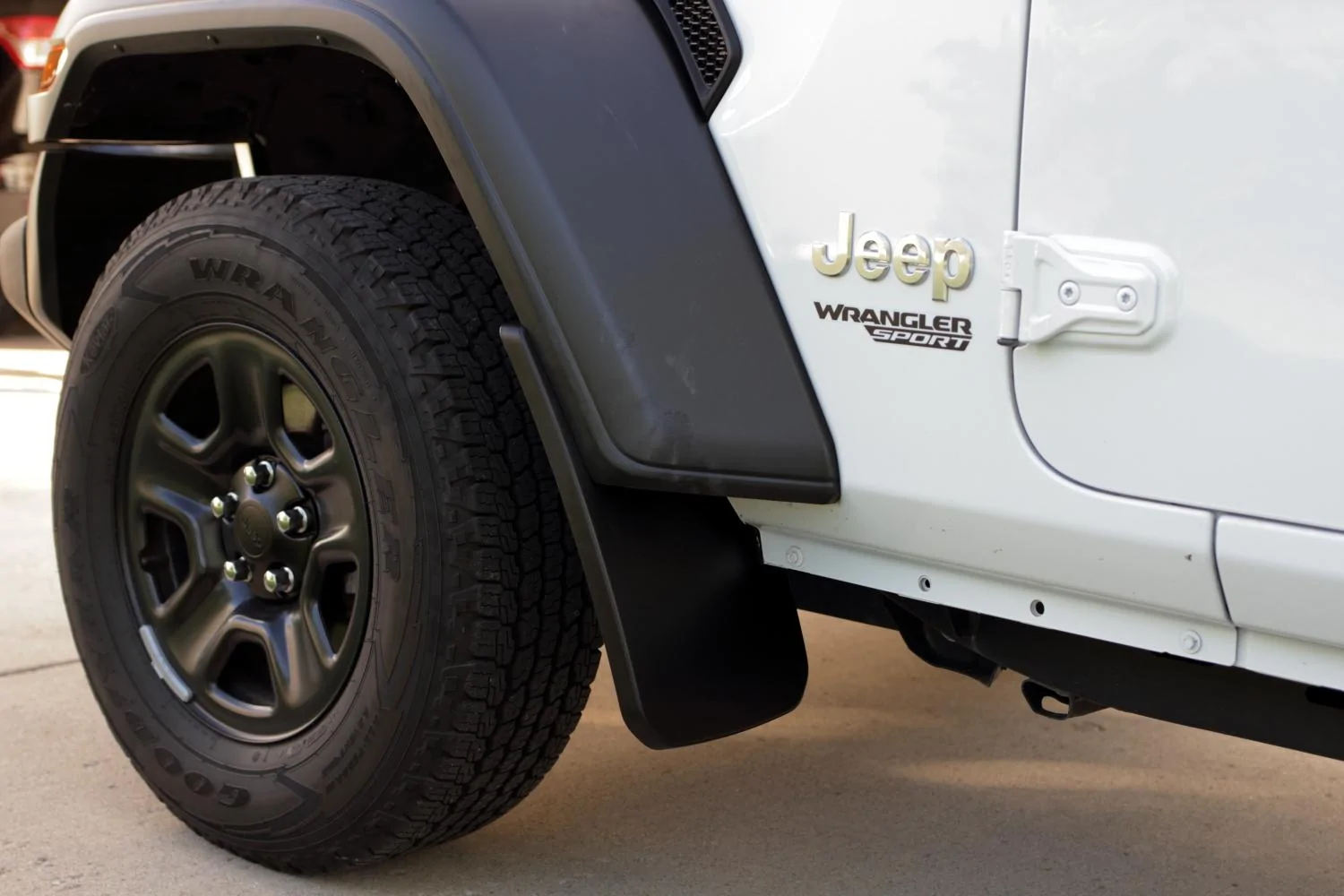 Jeep Wrangler JL Mud Guards for Rubicon Recon IMGL4082